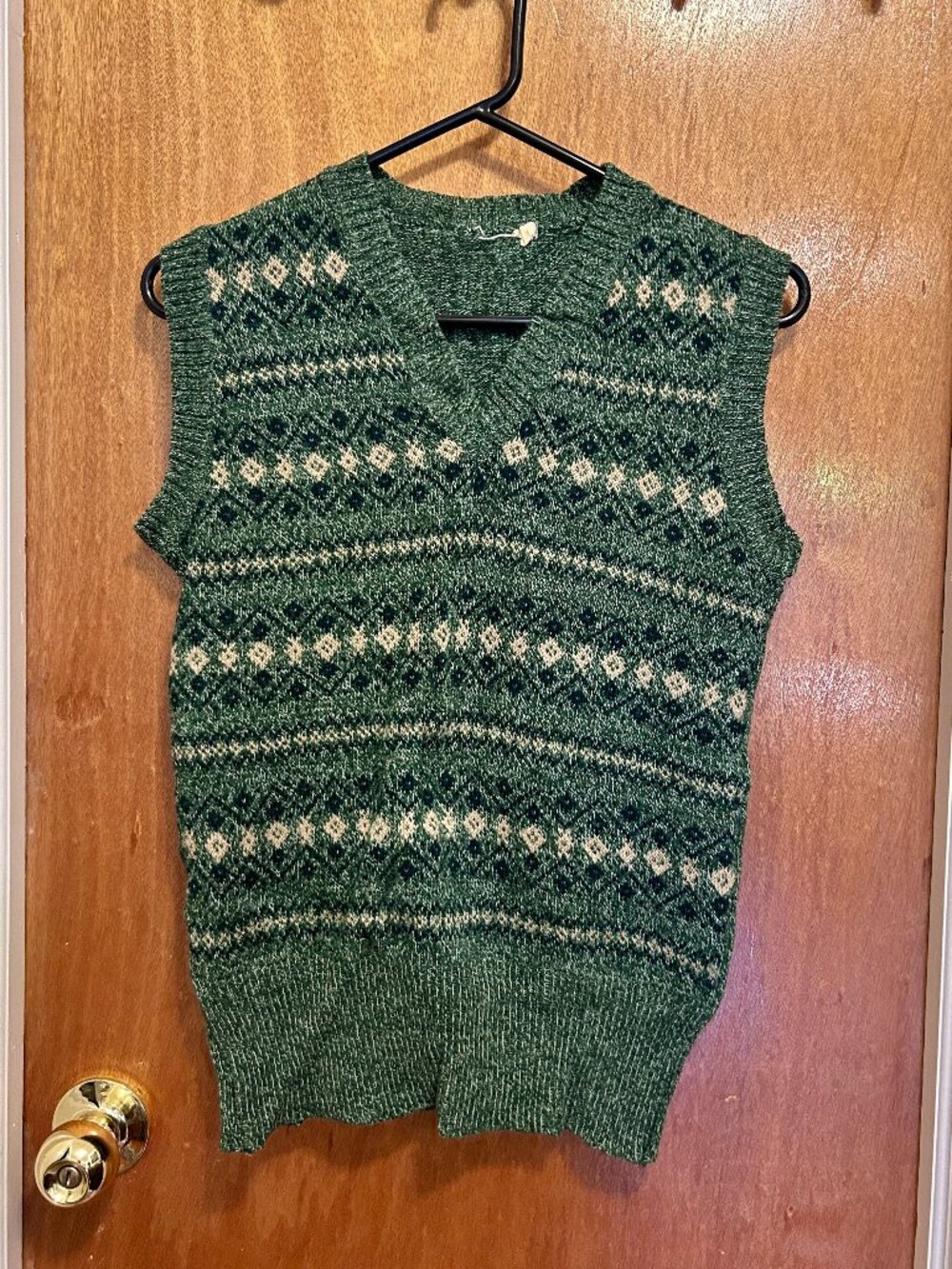 Vintage 60s / 70s fair isle green sweater vest v-neck